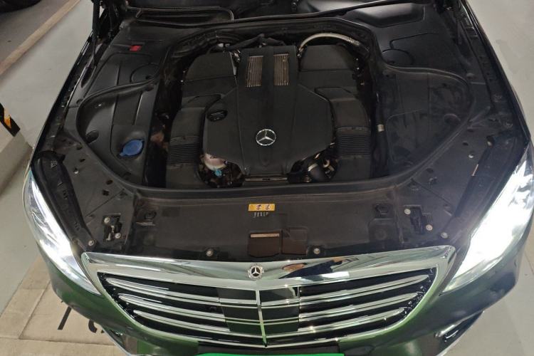Used Mercedes-Benz S-Class 2016 S 320 L Luxury Model Engine Bay