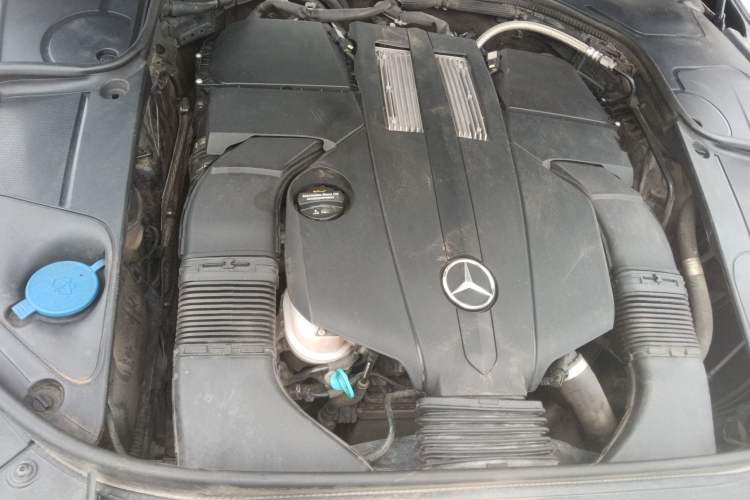 Used Mercedes-Benz S-Class 2016 S 320 L Business Model Engine Bay