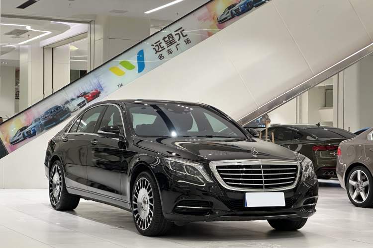 Used Mercedes-Benz S-Class 2016 S 320 L Luxury Model Exterior 2