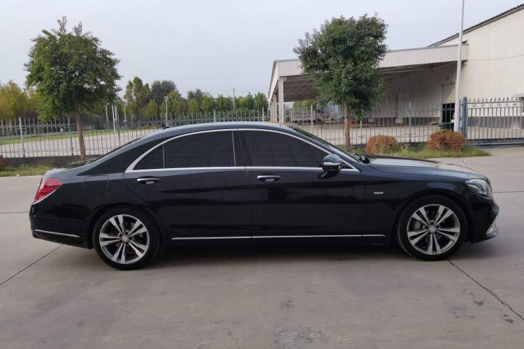 Used Mercedes-Benz S-Class 2016 S 320 L Business Model Exterior 2