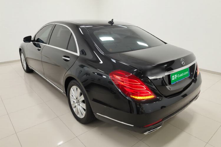 Used Mercedes-Benz S-Class 2016 S 320 L Luxury Model Exterior 2