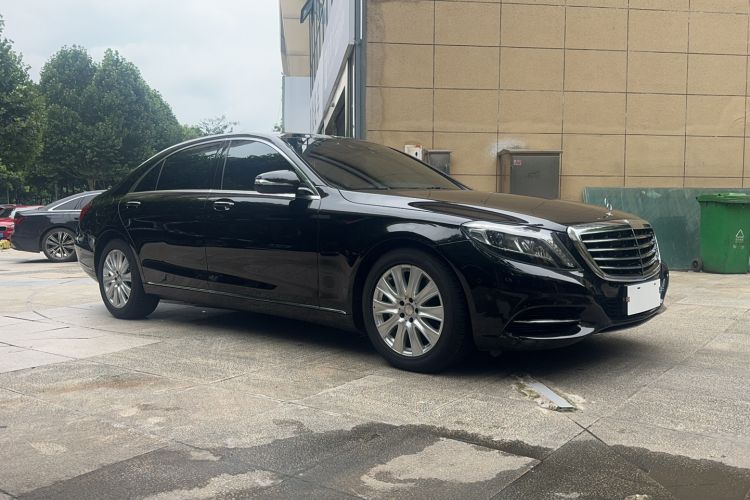 Used Mercedes-Benz S-Class 2016 S 320 L Luxury Model Exterior 3