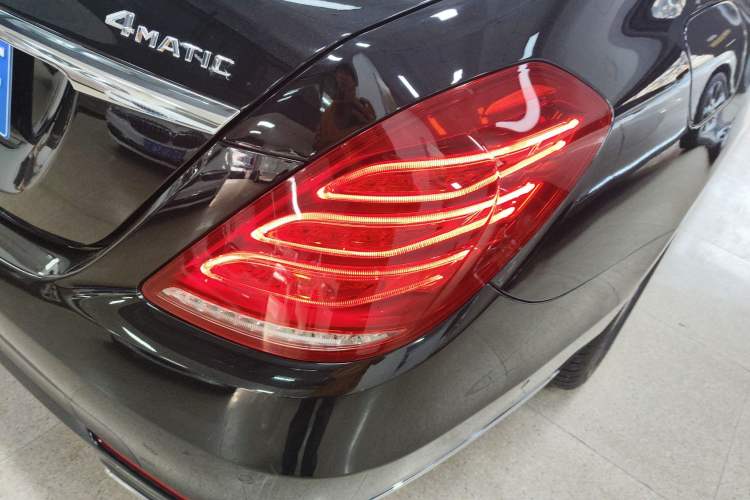 Used Mercedes-Benz S-Class 2016 S 320 L Luxury Model Exterior 3