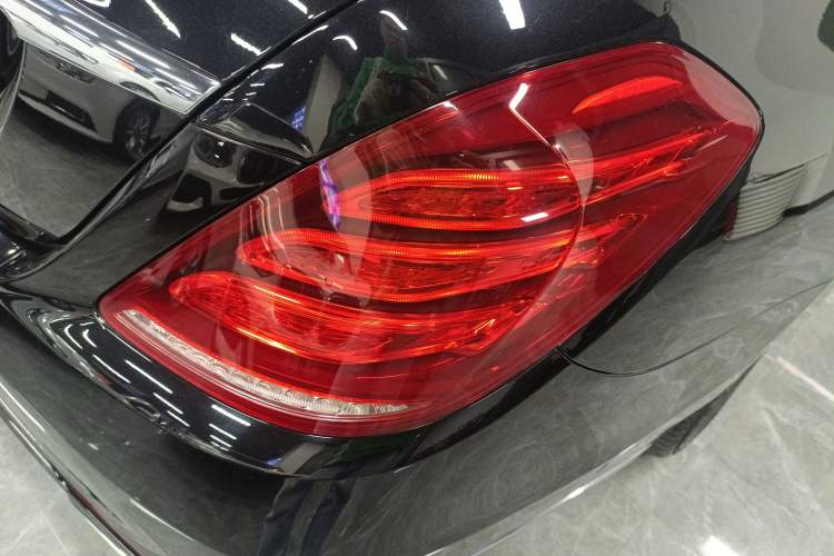 Used Mercedes-Benz S-Class 2016 S 320 L Business Model Exterior 6