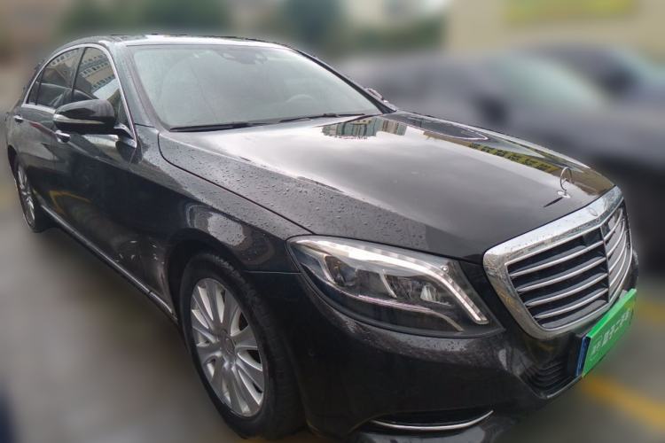 Used Mercedes-Benz S-Class 2016 S 320 L Luxury Model Front Right 45 Deg