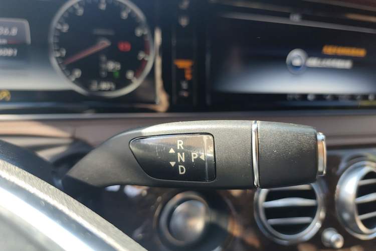 Used Mercedes-Benz S-Class 2016 S 320 L Business Model Gear Lever