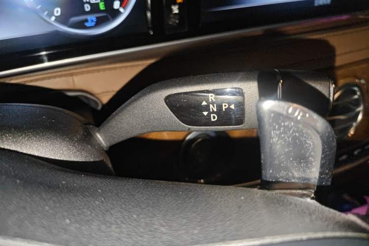 Used Mercedes-Benz S-Class 2016 S 320 L Luxury Model Gear Lever