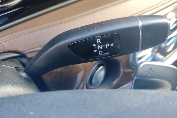 Used Mercedes-Benz S-Class 2016 S 320 L Business Model Gear Lever