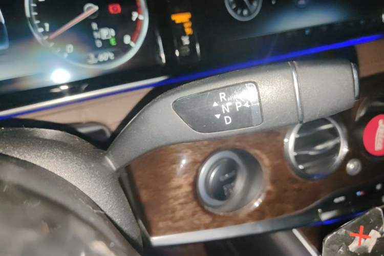 Used Mercedes-Benz S-Class 2016 S 320 L Business Model Gear Lever