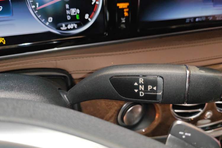 Used Mercedes-Benz S-Class 2016 S 320 L Luxury Model Gear Lever
