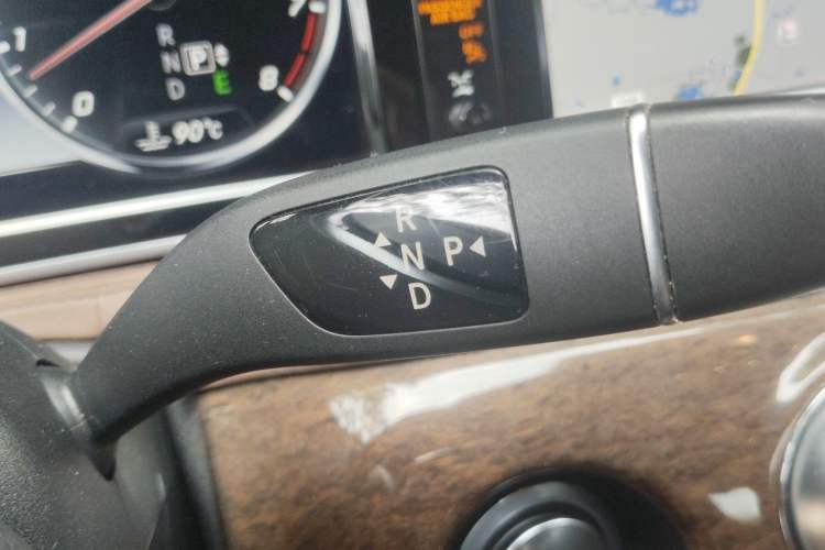 Used Mercedes-Benz S-Class 2016 S 320 L Business Model Gear Lever