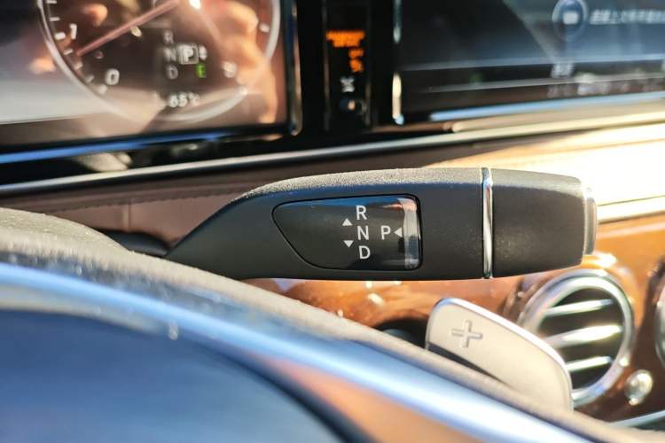 Used Mercedes-Benz S-Class 2016 S 320 L Luxury Model Gear Lever