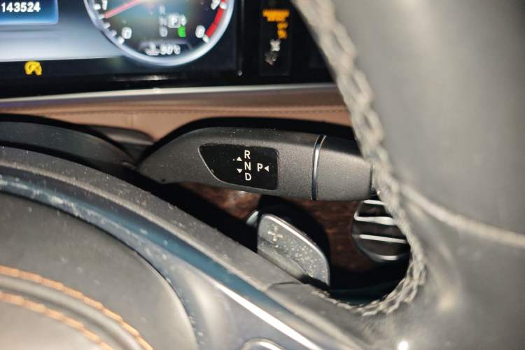 Used Mercedes-Benz S-Class 2016 S 320 L Business Model Gear Lever
