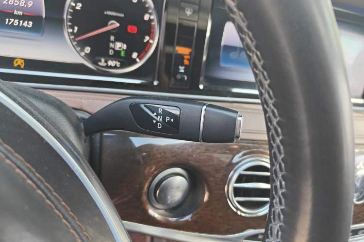 Used Mercedes-Benz S-Class 2016 S 320 L Business Model Gear Lever