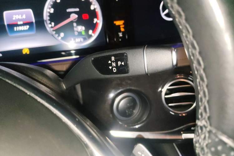 Used Mercedes-Benz S-Class 2016 S 400 L 4MATIC Gear Lever