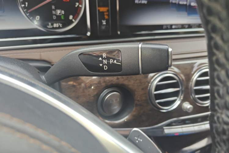 Used Mercedes-Benz S-Class 2016 S 320 L Business Model Gear Lever