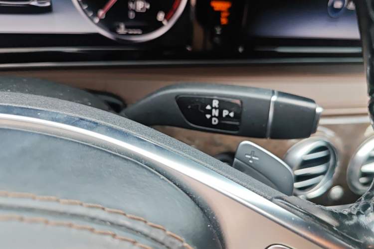 Used Mercedes-Benz S-Class 2016 S 320 L Business Model Gear Lever