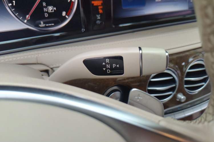 Used Mercedes-Benz S-Class 2016 S 320 L Luxury Model Gear Lever