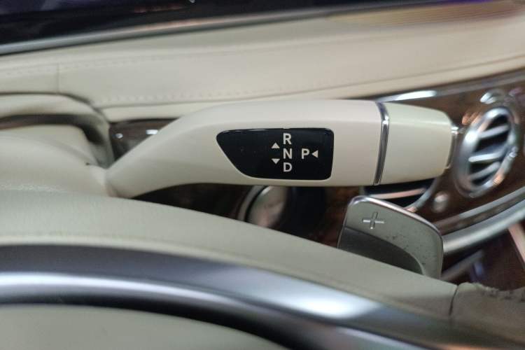 Used Mercedes-Benz S-Class 2016 S 320 L Business Model Gear Lever