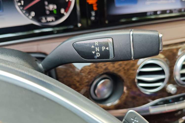 Used Mercedes-Benz S-Class 2016 S 320 L Business Model Gear Lever
