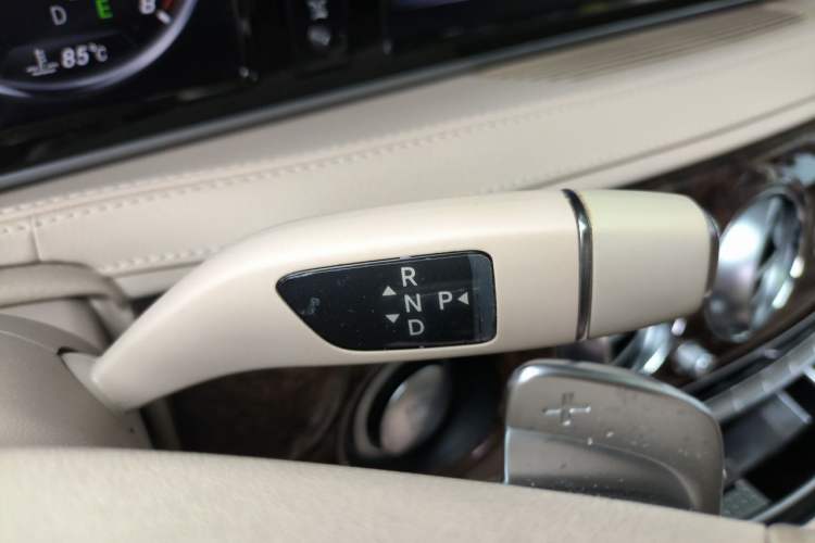 Used Mercedes-Benz S-Class 2016 S 320 L Business Model Gear Lever