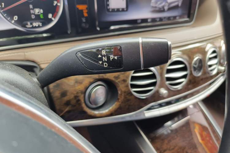 Used Mercedes-Benz S-Class 2016 S 320 L Business Model Gear Lever
