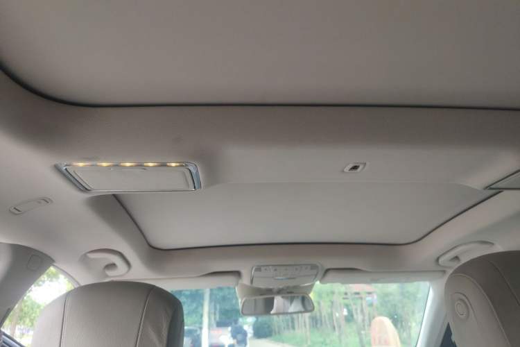Used Mercedes-Benz S-Class 2016 S 320 L Luxury Model Headliner