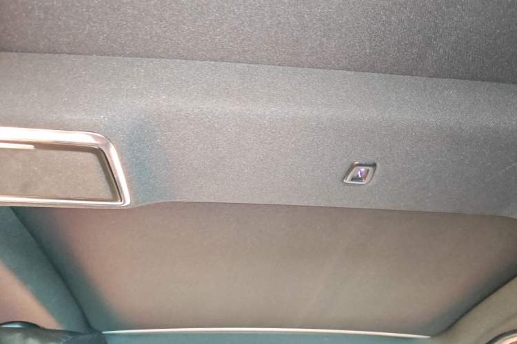 Used Mercedes-Benz S-Class 2016 S 320 L Luxury Model Headliner