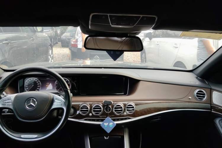Used Mercedes-Benz S-Class 2016 S 320 L Business Model Headliner