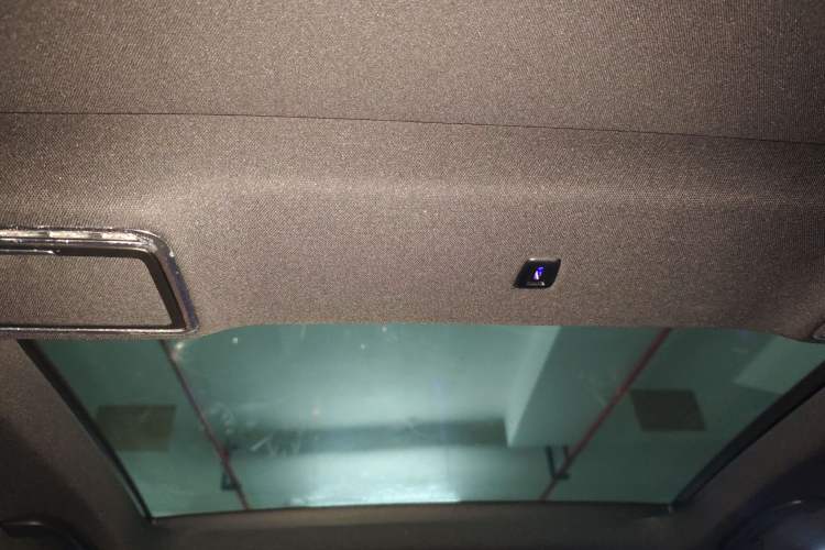 Used Mercedes-Benz S-Class 2016 S 320 L Business Model Headliner