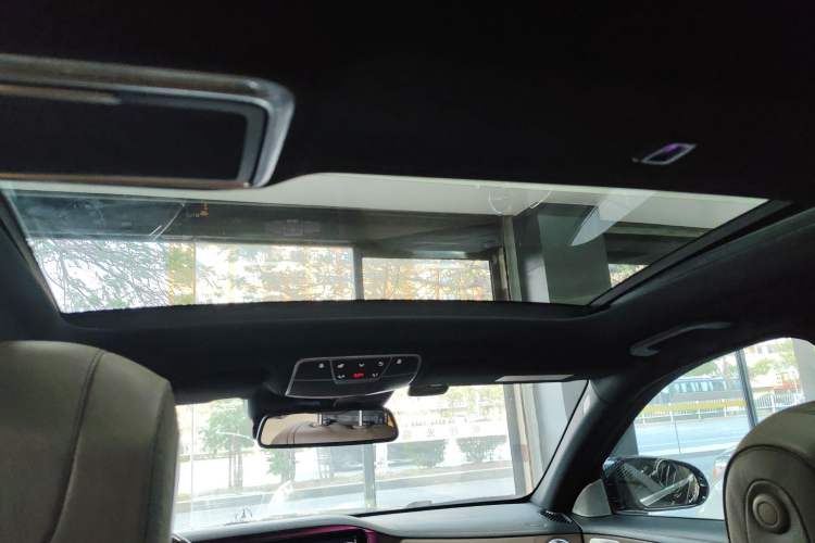 Used Mercedes-Benz S-Class 2016 S 320 L Luxury Model Headliner