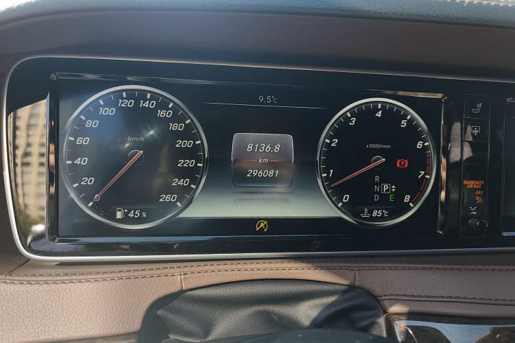 Used Mercedes-Benz S-Class 2016 S 320 L Business Model Instrument Cluster