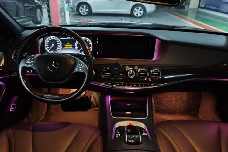Used Mercedes-Benz S-Class 2016 S 320 L Luxury Model Interior 1