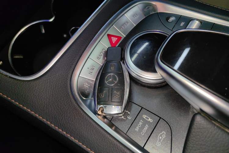 Used Mercedes-Benz S-Class 2016 S 320 L Business Model Interior 1