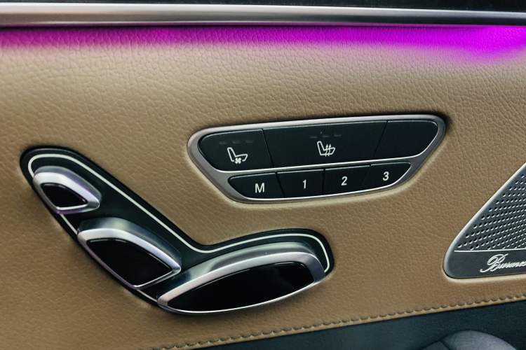 Used Mercedes-Benz S-Class 2016 S 400 L 4MATIC Interior 1