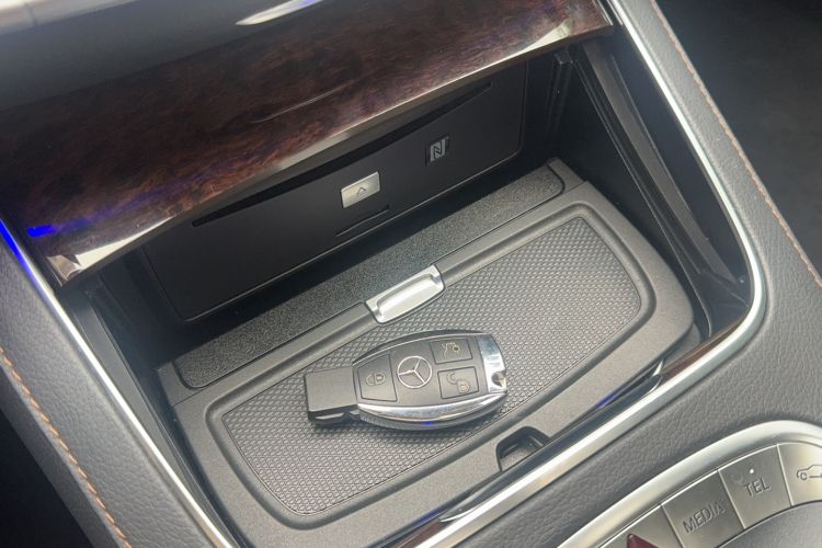 Used Mercedes-Benz S-Class 2016 S 320 L Luxury Model Interior 1