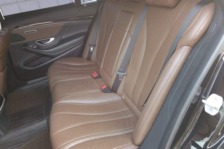 Used Mercedes-Benz S-Class 2016 S 320 L Business Model Interior 1