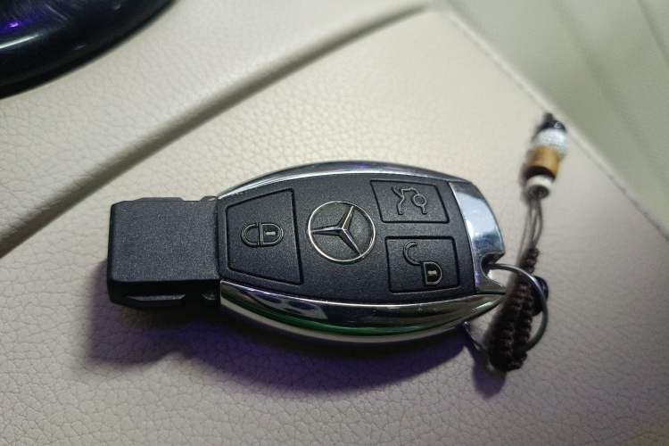Used Mercedes-Benz S-Class 2016 S 320 L Business Model Interior 1