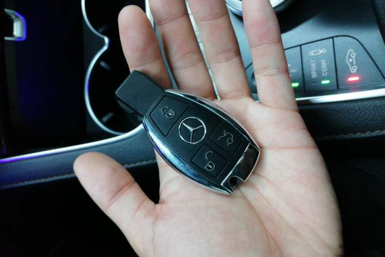 Used Mercedes-Benz S-Class 2016 S 320 L Business Model Interior 1