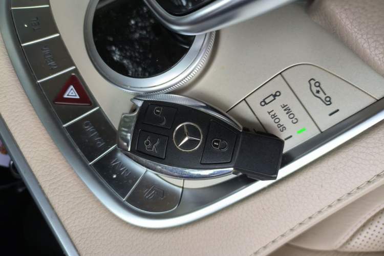Used Mercedes-Benz S-Class 2016 S 320 L Business Model Interior 1