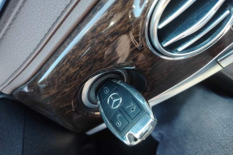 Used Mercedes-Benz S-Class 2016 S 320 L Business Model Interior 1