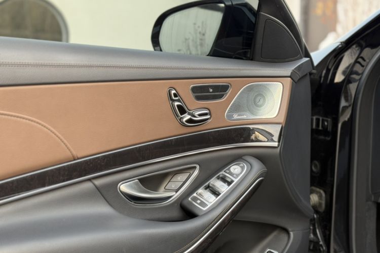 Used Mercedes-Benz S-Class 2016 S 400 L 4MATIC Interior 11