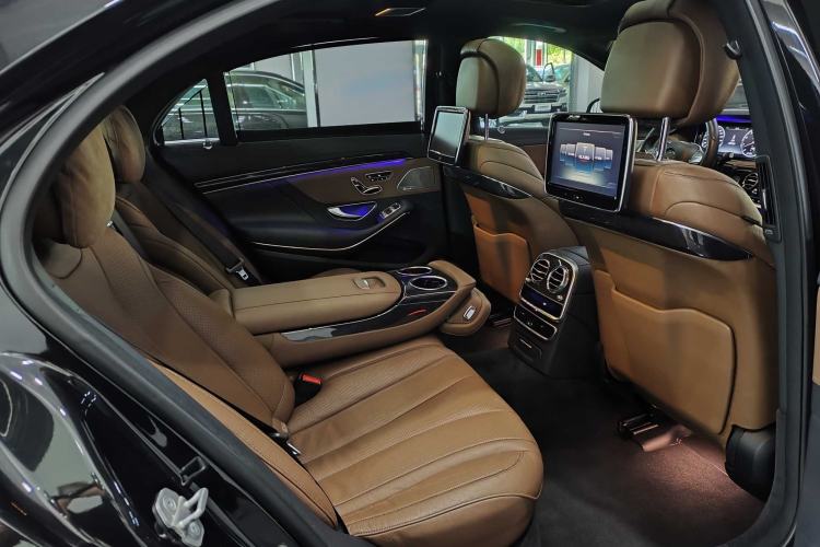 Used Mercedes-Benz S-Class 2016 S 400 L 4MATIC Interior 12