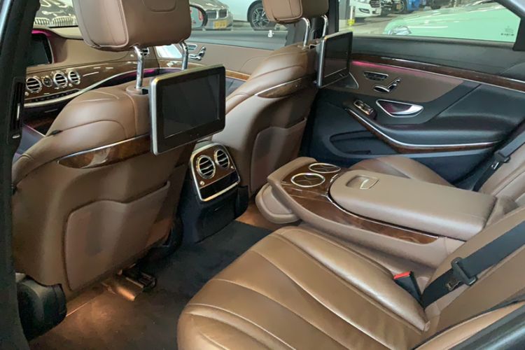 Used Mercedes-Benz S-Class 2016 S 400 L Interior 3
