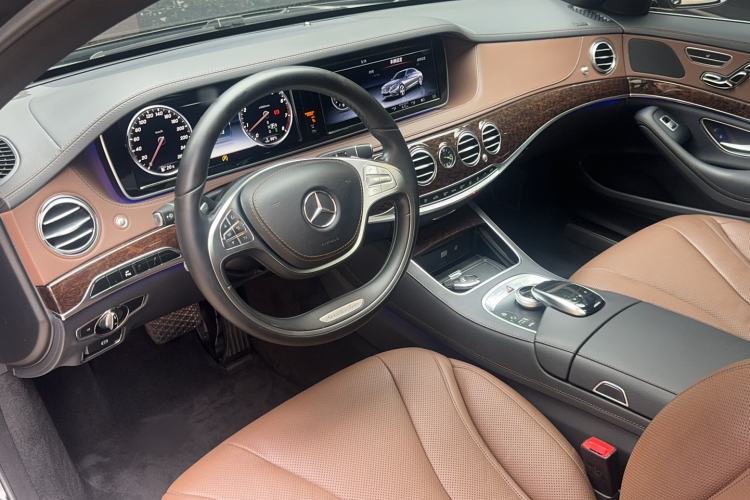Used Mercedes-Benz S-Class 2016 S 320 L Luxury Model Interior 3