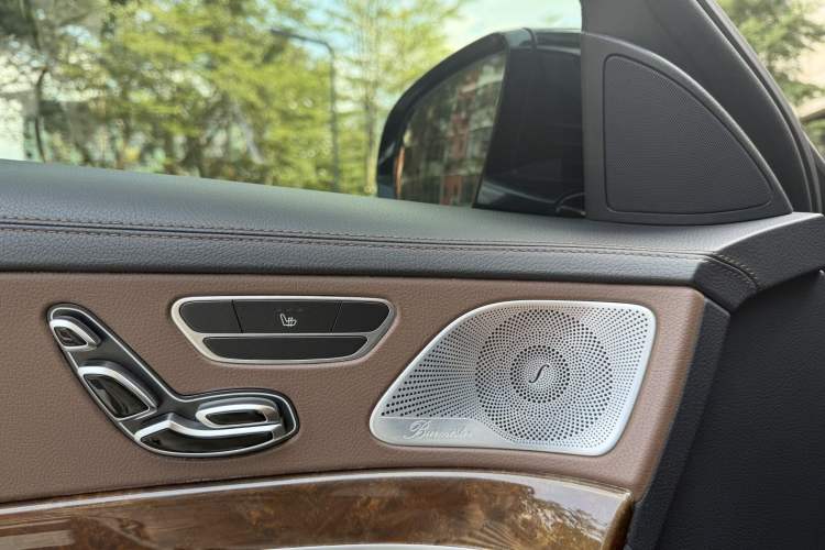 Used Mercedes-Benz S-Class 2016 S 320 L Luxury Model Interior 3