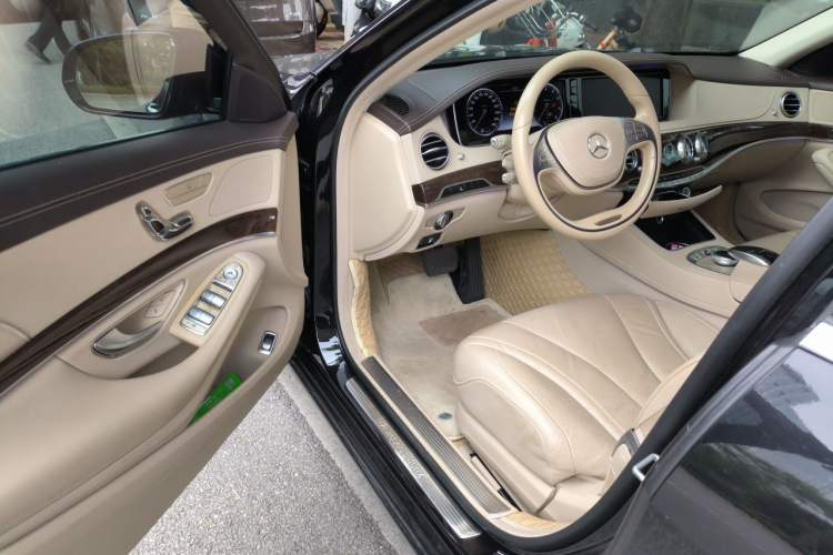 Used Mercedes-Benz S-Class 2016 S 320 L Business Model Interior 3