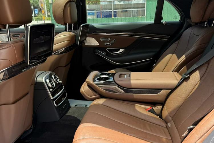 Used Mercedes-Benz S-Class 2016 S 400 L 4MATIC Interior 3