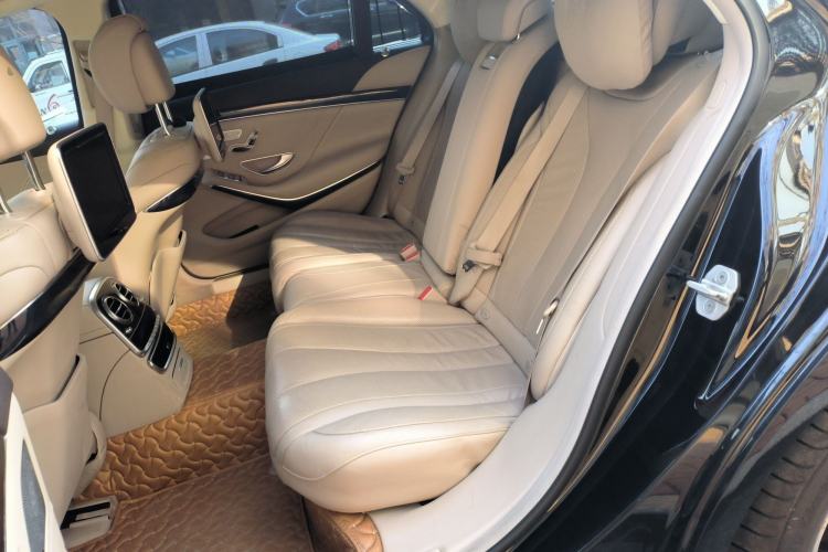 Used Mercedes-Benz S-Class 2016 S 400 L 4MATIC Interior 4