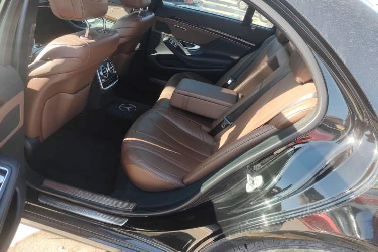 Used Mercedes-Benz S-Class 2016 S 320 L Business Model Interior 4